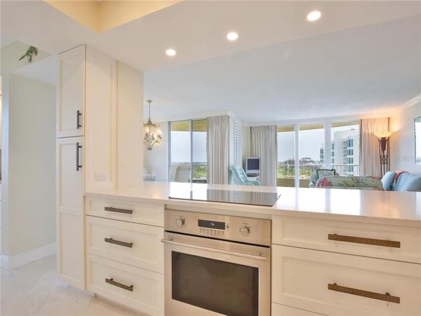 Fabulous Bayview Condo with 2 Bedroom in Longboat Key