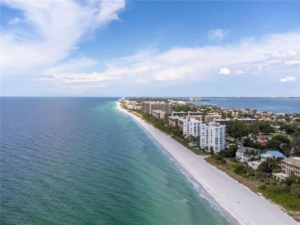 Fabulous Bayview Condo with 2 Bedroom in Longboat Key