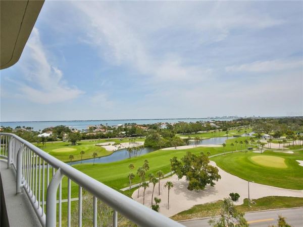 Fabulous Bayview Condo with 2 Bedroom in Longboat Key