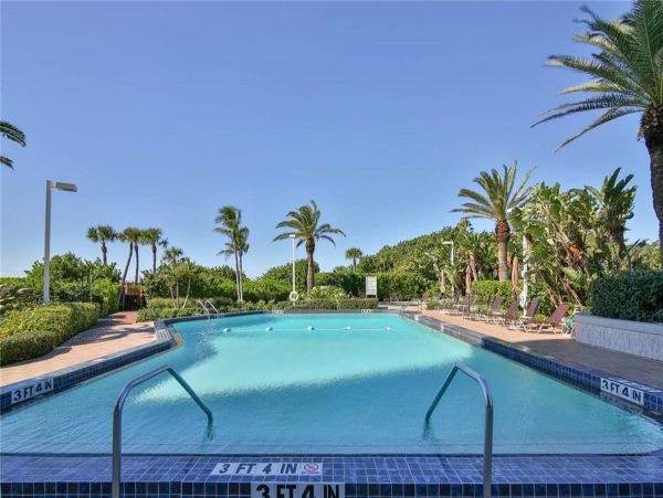 Fabulous Bayview Condo with 2 Bedroom in Longboat Key