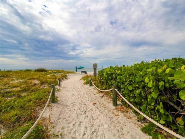 Gulf Front Longboat Key Vacation Condo Two Bedroom