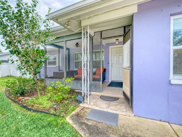 Lovely Largo Vacation Rental with 3 Bedrooms & Pool