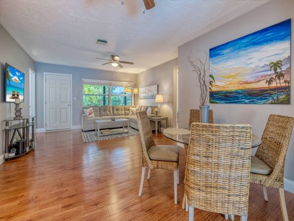 Lovely Largo Vacation Rental with 3 Bedrooms & Pool