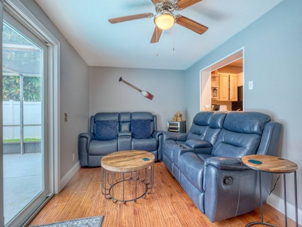 Lovely Largo Vacation Rental with 3 Bedrooms & Pool