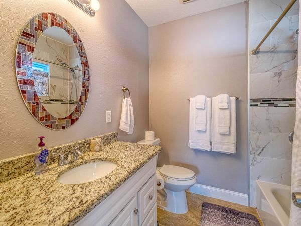 Lovely Largo Vacation Rental with 3 Bedrooms & Pool