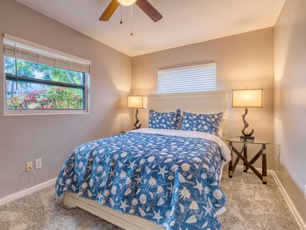 Lovely Largo Vacation Rental with 3 Bedrooms & Pool