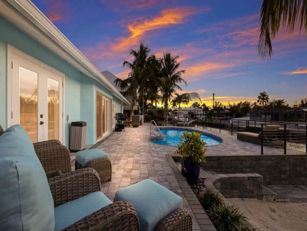 Bradenton Vacation Pool Home Three Bedroom