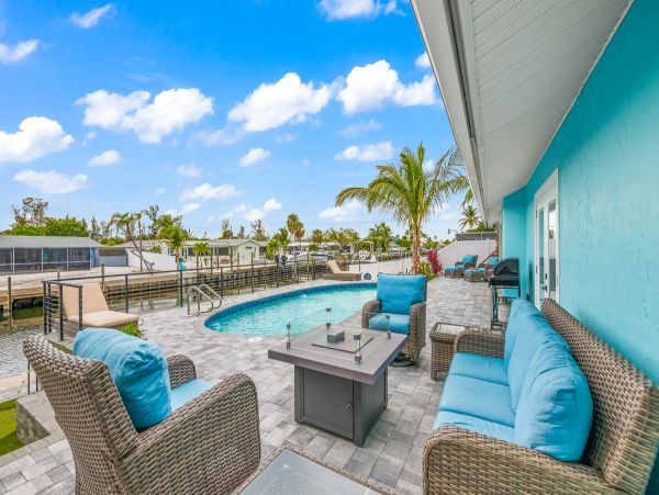 Bradenton Vacation Pool Home Three Bedroom