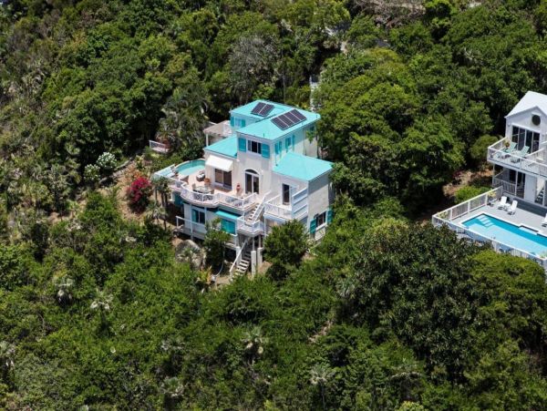 The Ideal 5 Bedroom Vacation Getaway in St. Thomas