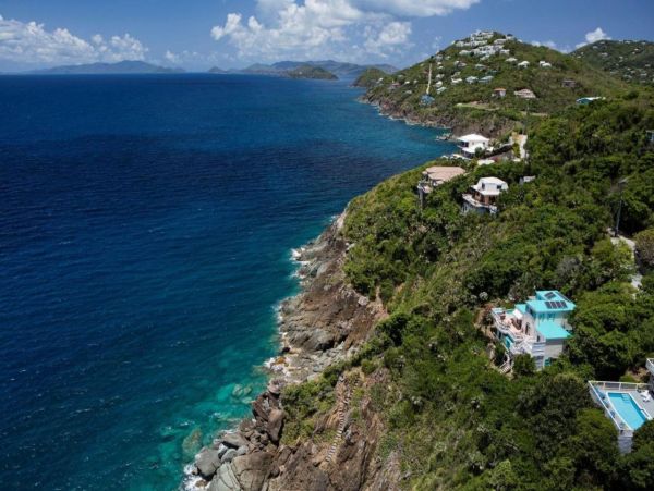 The Ideal 5 Bedroom Vacation Getaway in St. Thomas