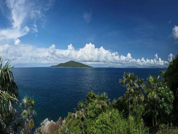 The Ideal 5 Bedroom Vacation Getaway in St. Thomas