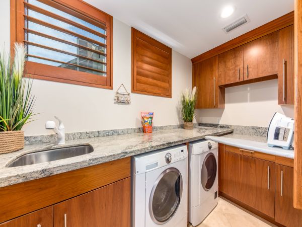 Eight Bedroom Beachfront Vacation Home in Jensen Beach