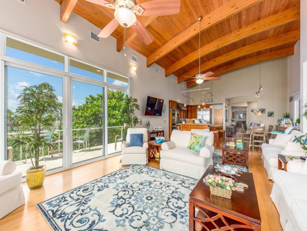 Eight Bedroom Beachfront Vacation Home in Jensen Beach