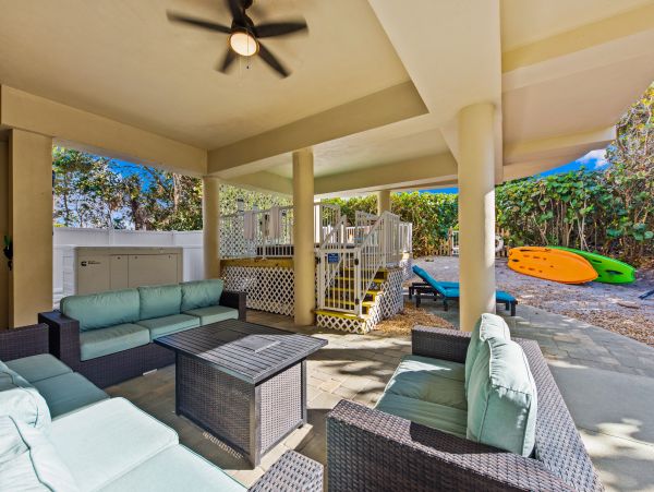 Eight Bedroom Beachfront Vacation Home in Jensen Beach