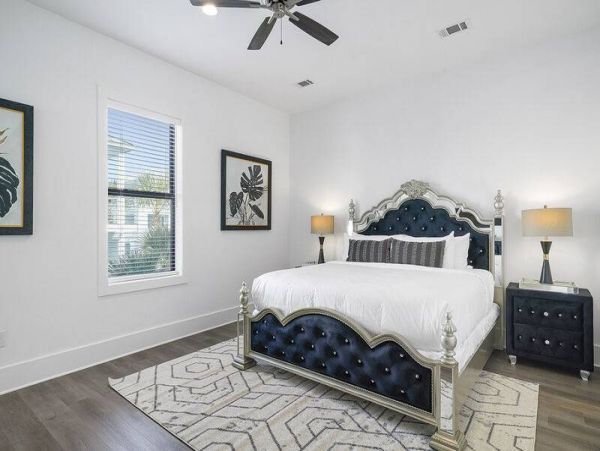 Perfect Coastal Getaway with 9 Bedrooms & Short Walk to Beach