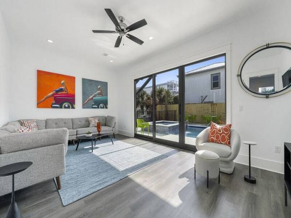 Perfect Coastal Getaway with 9 Bedrooms & Short Walk to Beach