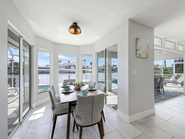 Cape Coral Vacation Pool Home Three Bedroom