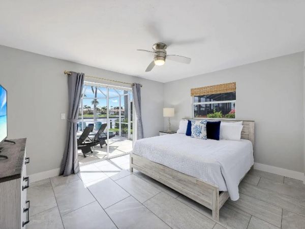 Cape Coral Vacation Pool Home Three Bedroom