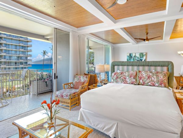 Lovely Studio with Ocean View & Great Amenities