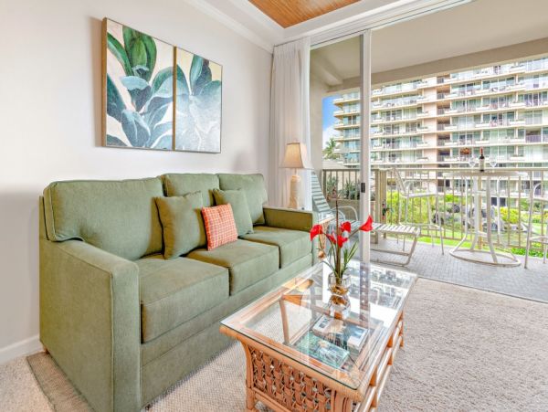 Lovely Studio with Ocean View & Great Amenities