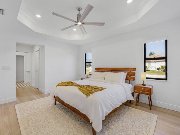 Luxury Canal Front Five Bedroom Vacation Home in Cape Coral