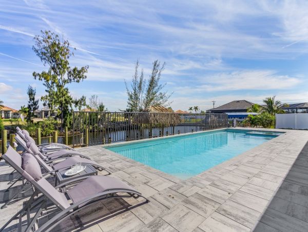 Luxury Canal Front Five Bedroom Vacation Home in Cape Coral