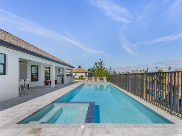 Luxury Canal Front Five Bedroom Vacation Home in Cape Coral