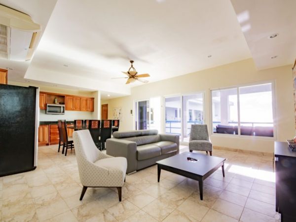 Jaco Beach Vacation Home with 17 Bedrooms and Pool