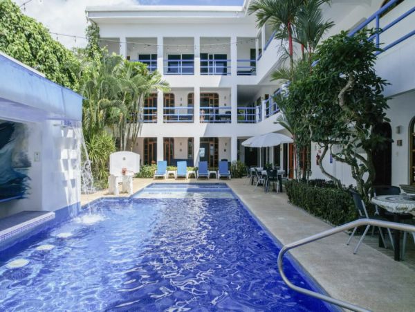 Jaco Beach Vacation Home with 17 Bedrooms and Pool