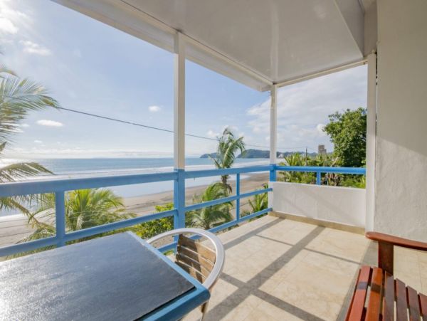 Jaco Beach Vacation Home with 17 Bedrooms and Pool
