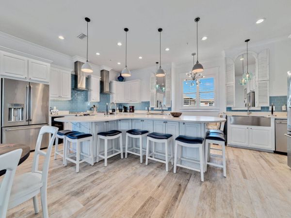 Gulf Shores Beachfront Eight Bedroom Vacation Home
