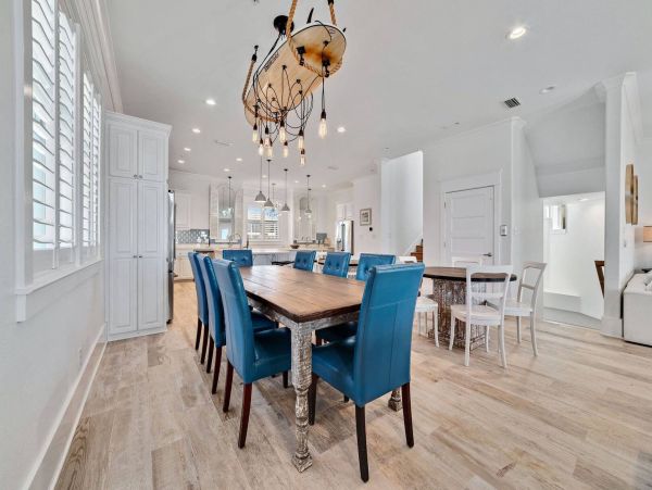 Gulf Shores Beachfront Eight Bedroom Vacation Home