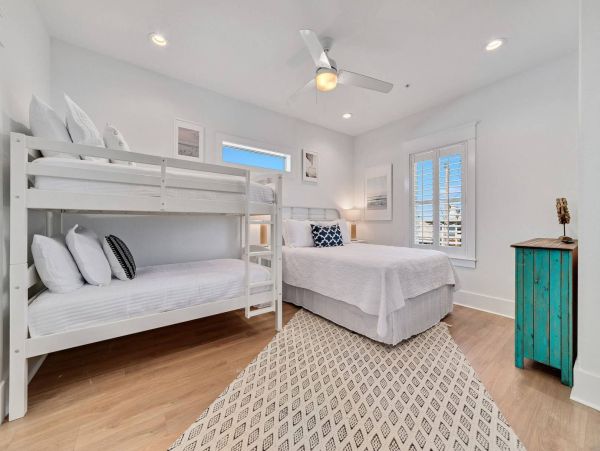 Gulf Shores Beachfront Eight Bedroom Vacation Home