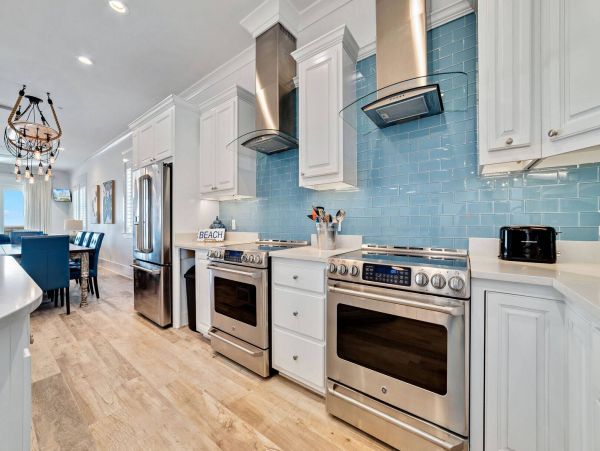 Gulf Shores Beachfront Eight Bedroom Vacation Home