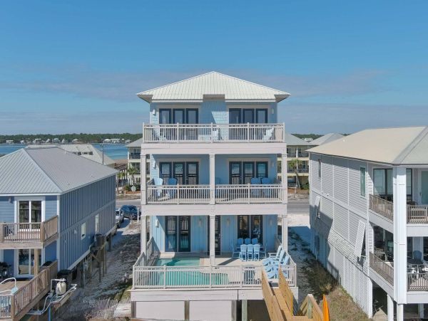 Gulf Shores Beachfront Eight Bedroom Vacation Home