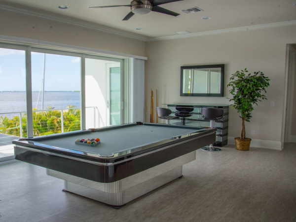 Riverfront Vacation Home in Cape Coral with 5 Bedrooms & Pool
