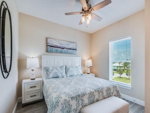 EIght Bedroom Vacation Rental Home in Gulf Shores