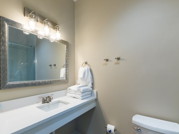 EIght Bedroom Vacation Rental Home in Gulf Shores