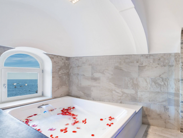 Lovely Positano 2 Bedroom Vacation Rental