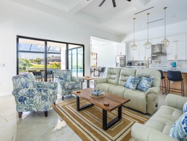 Cape Coral Vacation Four Bedroom Pool Home