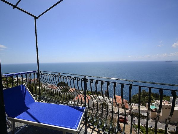 Charming Praiano 3 Bedroom Vacation Rental Amazing Views