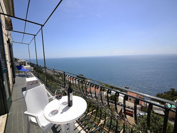 Charming Praiano 3 Bedroom Vacation Rental Amazing Views