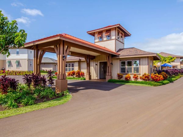 Garden Level Spacious Vacation Villa with 3 Bedrooms