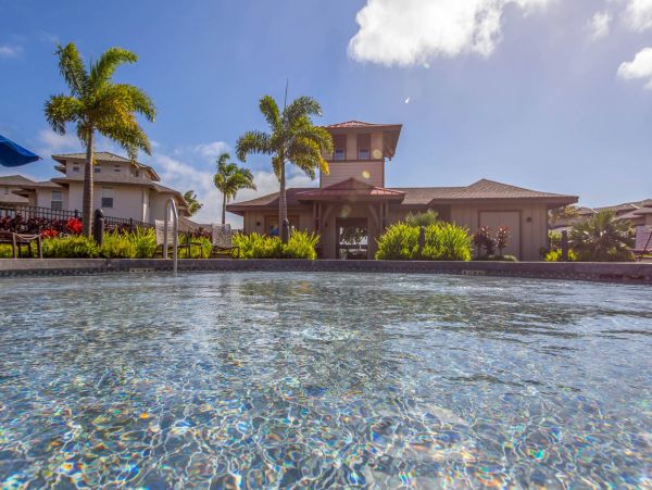 Garden Level Spacious Vacation Villa with 3 Bedrooms