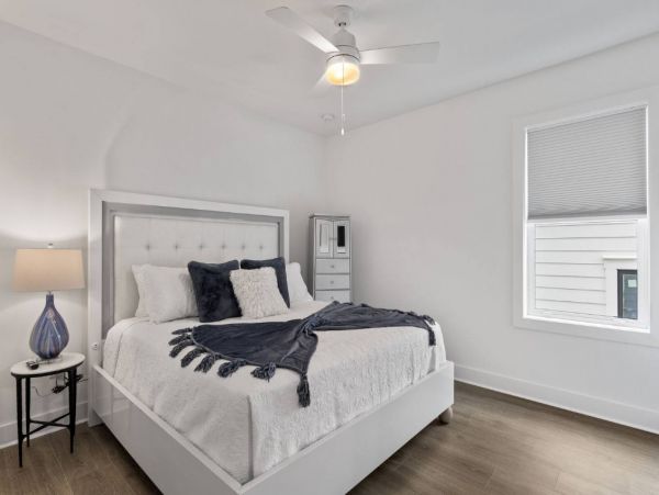 Santa Rosa Beach Vacation Home – Sleeps 36, Steps from 30A