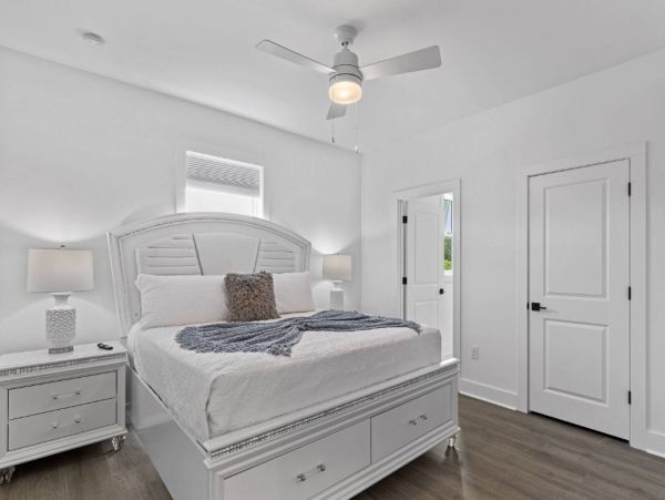 Santa Rosa Beach Vacation Home – Sleeps 36, Steps from 30A