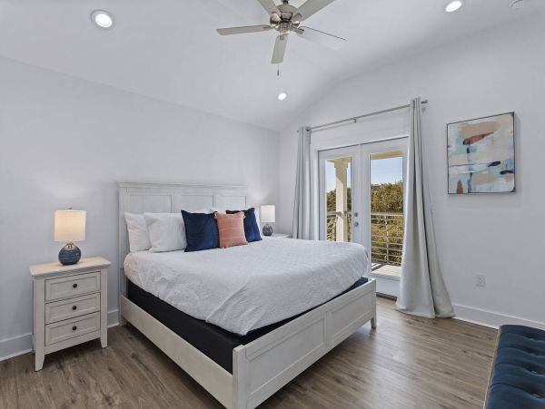 Destin Luxury Vacation Rental with 9 Bedroom and Pool