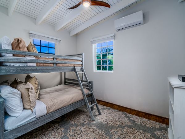 Beautiful 5 Bedroom Vacation Villa in St. Thomas