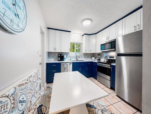 Siesta Key Vacation Rental Two Bedroom Walk to Beach
