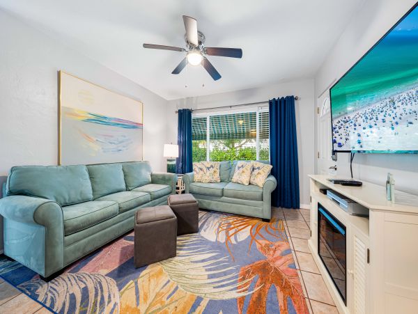 Siesta Key Vacation Rental Two Bedroom Walk to Beach